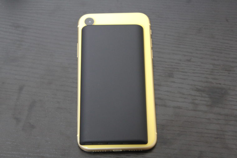 iPhoneXRに重ねる